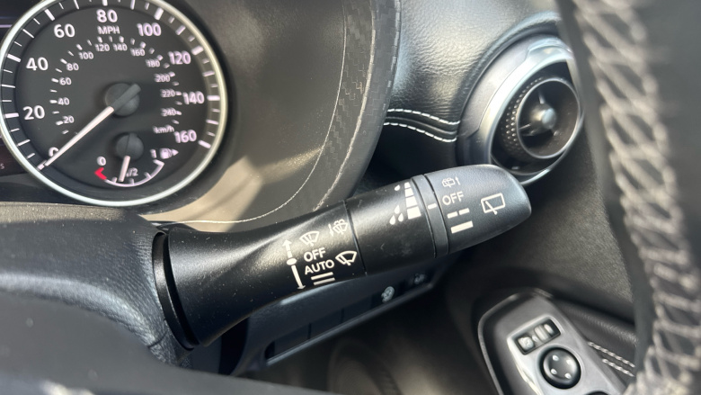 Nissan Juke 1.0 DiG-T 114 N-Connecta 5dr Petrol Hatchback